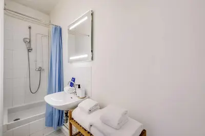 Plan de l'établissement Haussmannian apt - 2BDR-6P near Marais-sentier