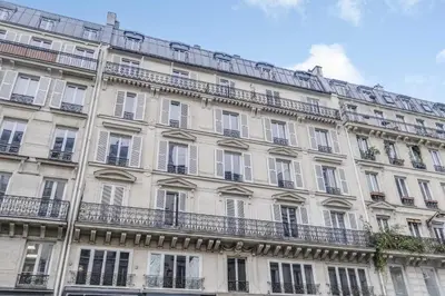Plan de l'établissement Haussmannian apt - 2BDR-6P near Marais-sentier