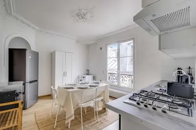 Plan de l'établissement Haussmannian apt - 2BDR-6P near Marais-sentier