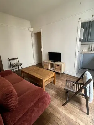 Télévision ou salle de divertissement dans l'établissement Appartement 2 pièces Saint-Ouen