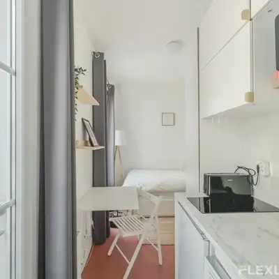 Studio 5 min from Gare de lEst lively & cultural area