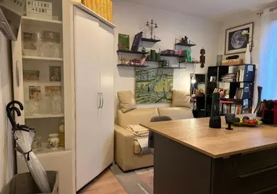 Cuisine ou kitchenette dans l'établissement Cozy apartment - quiet and greenery nearby