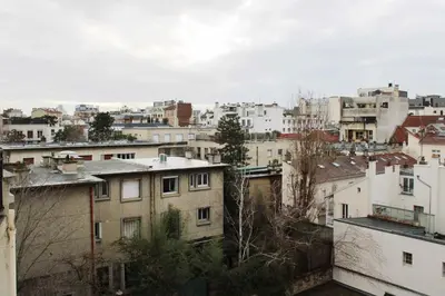 Vue générale sur Boulogne-Billancourt ou vue de la ville depuis l'appartement