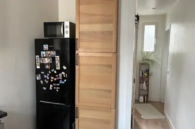 Cuisine ou kitchenette dans l'établissement Appartement lumineux à Pantin proche Paris