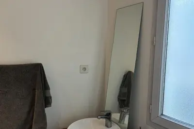 Télévision ou salle de divertissement dans l'établissement Appartement lumineux à Pantin proche Paris
