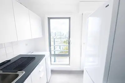 Cuisine ou kitchenette dans l'établissement Le Rive - 4 pers - Vue Seine - Wifi