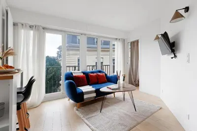Coin salon dans l'établissement Serenty - 2BR - Arc de Triomphe & Champs-Élysées