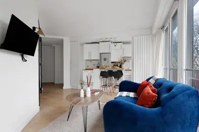 Cuisine ou kitchenette dans l'établissement Serenty - 2BR - Arc de Triomphe & Champs-Élysées