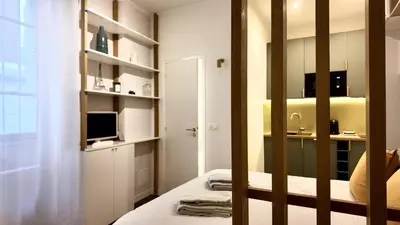 Salle de bains dans l'établissement Appartement 2 personnes proche Tour Eiffel