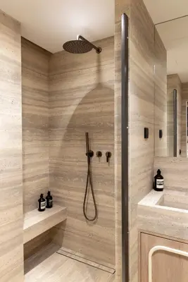 Salle de bains dans l'établissement Stunning apartment with AC - Center of Paris