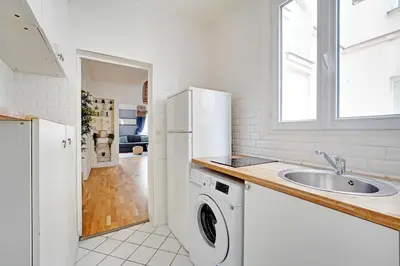 Cuisine ou kitchenette dans l'établissement Comfortable Apartment 1BR-4P - Champs Elysees