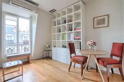 Coin salon dans l'établissement Marais, Seine 1BR AC by Melvane