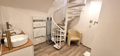 Plan de l'établissement Studio 28 sqm - Cardinet - 2p
