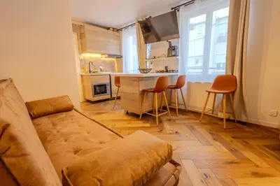 Cuisine ou kitchenette dans l'établissement Appartement le marais Paris 3 Bail mobilité