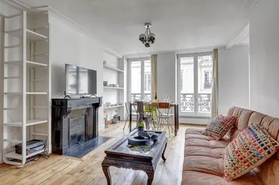Coin salon dans l'établissement TheBlueStay 100 - Cozy Apartment - Le Marais