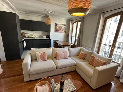 Coin salon dans l'établissement Luxury One Bedroom - 1min from Métro Volontaire - 52 sqm - by Prestigia