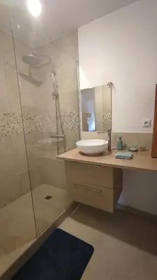 Salle de bains dans l'établissement Charming Bagneux Nest