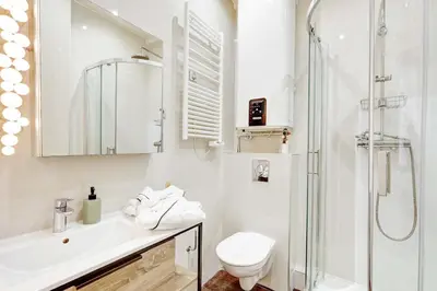 Salle de bains dans l'établissement Le Marais - Pont Marie - Paris Vacation Rentals