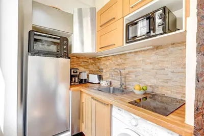 Cuisine ou kitchenette dans l'établissement Le Marais - Pont Marie - Paris Vacation Rentals