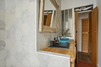 Cuisine ou kitchenette dans l'établissement Duplex à Saint-Ouen – Aux portes de Paris