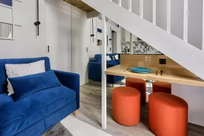 Coin salon dans l'établissement Studio avec climatisation au coeur du Marais
