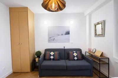 Coin salon dans l'établissement Le Petit Montmartre - 2 prs - Paris 18 - Métro 12