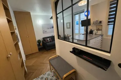 Cuisine ou kitchenette dans l'établissement Le Petit Montmartre - 2 prs - Paris 18 - Métro 12