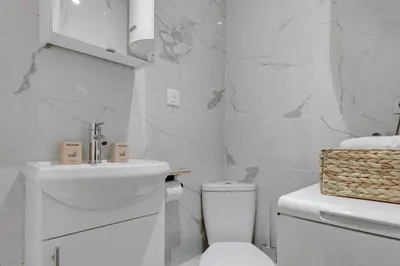 Salle de bains dans l'établissement 564 Suite Violet - Charming Studio in Paris 15