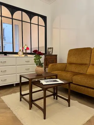 Coin salon dans l'établissement Elegant Parisian Flat near Eiffel Tower