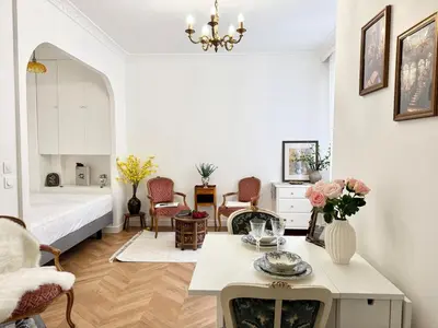Un ou plusieurs lits dans un hébergement de l'établissement Paris Studio - Stay near Eiffel Tower