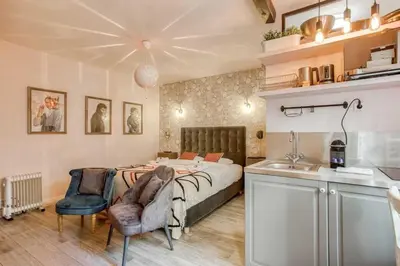 Cuisine ou kitchenette dans l'établissement Lovely appartement- 4P- Montorgueil Nazareth