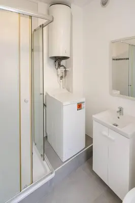 Salle de bains dans l'établissement Charmant studio Paris 13 avec ascenseur - 2P