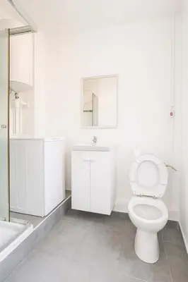 Salle de bains dans l'établissement Charmant studio Paris 13 avec ascenseur - 2P