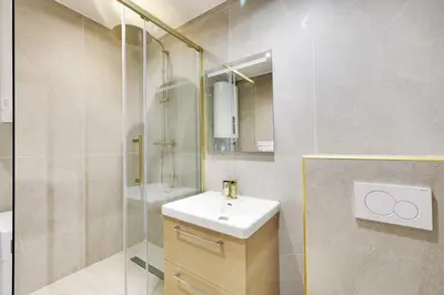Salle de bains dans l'établissement Cosy duplex - 2P 1BD - in the heart of the Marais