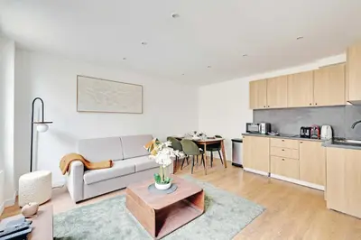 Cuisine ou kitchenette dans l'établissement Cosy duplex - 2P 1BD - in the heart of the Marais