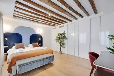 Un ou plusieurs lits dans un hébergement de l'établissement Modern apartment - 3BR 8P - Le Marais Bastille