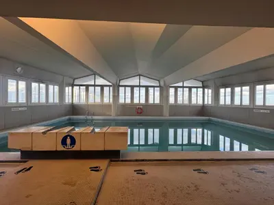 Piscine de l'établissement Eiffel Tower view & Swimming Pool, Cosy appartment - Center ou située à proximité