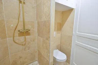 Salle de bains dans l'établissement Bright and Central Studio - Paris