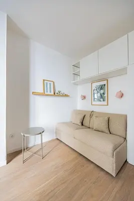 Coin salon dans l'établissement #Studio#2people#Paris17#Malesherbes