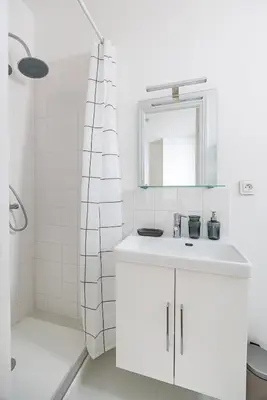 Salle de bains dans l'établissement #Studio#2people#Paris17#Malesherbes