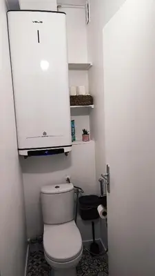 Salle de bains dans l'établissement Appartement F2 de 40m2 pour 4 personnes avec Parking, métro à 4 minutes - ligne 4 Station Lucie Aubrac