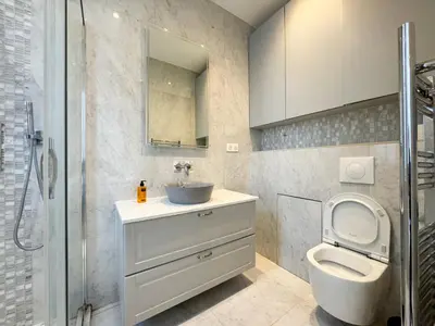 Salle de bains dans l'établissement UrbanFlat 222 - Appartement Paris 17 en Bail Mobilite