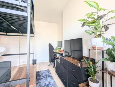 Télévision ou salle de divertissement dans l'établissement Beau studio confortable