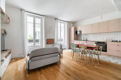Cuisine ou kitchenette dans l'établissement Sublime appartement Marais