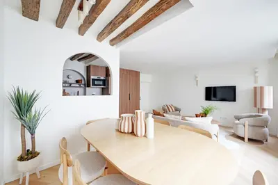 Télévision ou salle de divertissement dans l'établissement Sublime appartement à deux pas de Bastille