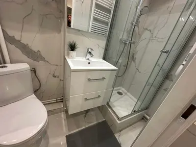 Salle de bains dans l'établissement 326 New Suite Hugo - Tiny Apartment Paris Center