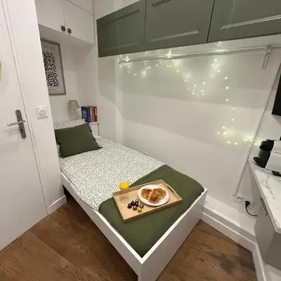326 New Suite Hugo - Tiny Apartment Paris Center