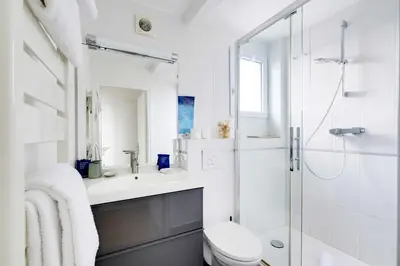 Salle de bains dans l'établissement Charming Apartment 1BR 2P - Paris 12