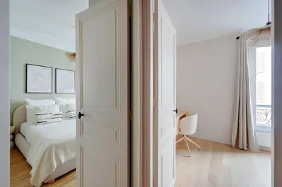 Un ou plusieurs lits dans un hébergement de l'établissement Luxury 3BDR 6P apartment - Neuilly-sur-Seine