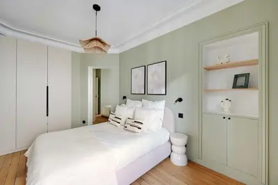 Un ou plusieurs lits dans un hébergement de l'établissement Luxury 3BDR 6P apartment - Neuilly-sur-Seine